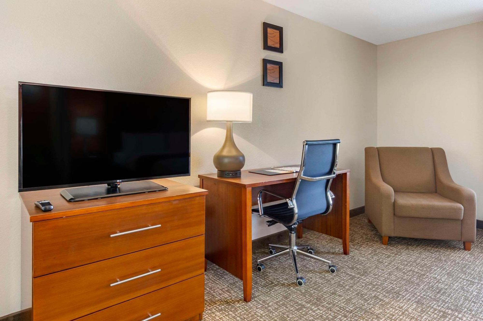 Comfort Inn Greensboro - Kernersville Exteriör bild
